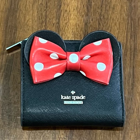 kate spade Handbags - Kate Spade Minnie Wallet